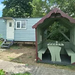 Bramblewick House Glamping *