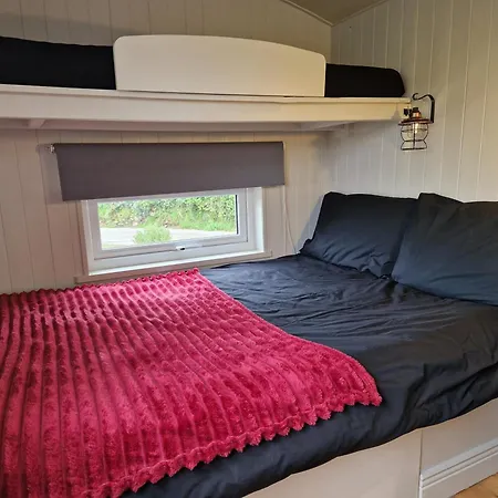 Bramblewick House Glamping * لونغفورد