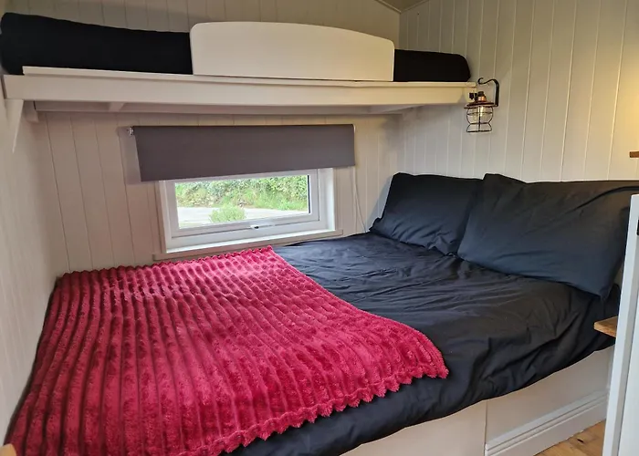 Bramblewick House Glamping * Longford