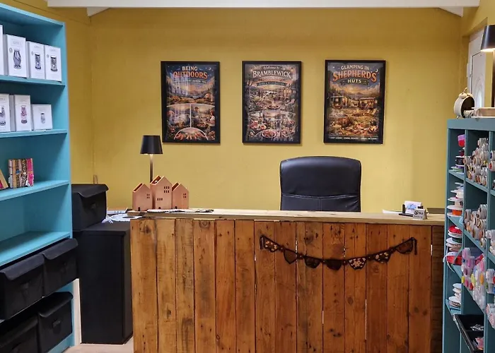 Bramblewick House Glamping Ferienhaus Longford